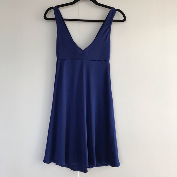 GUESS BY MARCIANO | LOW-NECK DRESS - Picture 4 of 5